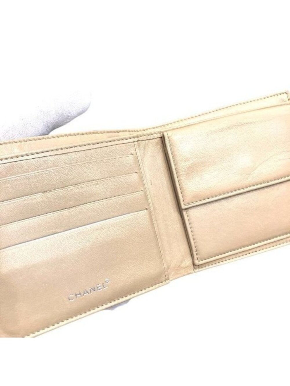 Chanel New Travel Line CC Logo Bifold Wallet - Picture 8 of 9